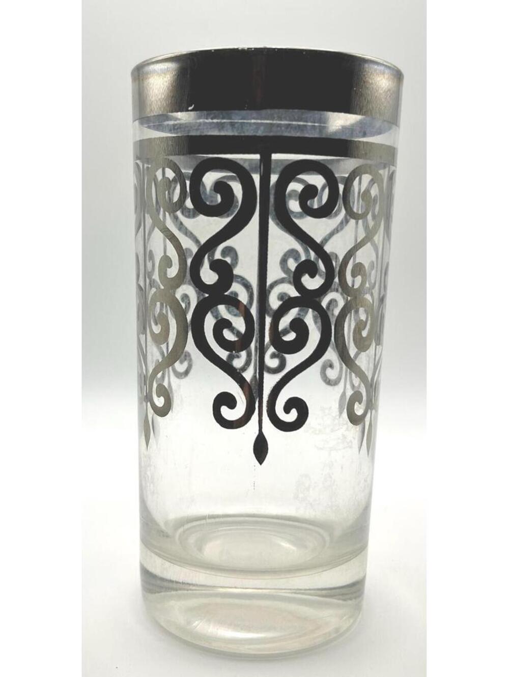 Dorothy Thorpe Platinum Band Scroll Cocktail Glass - Picture 3 of 9